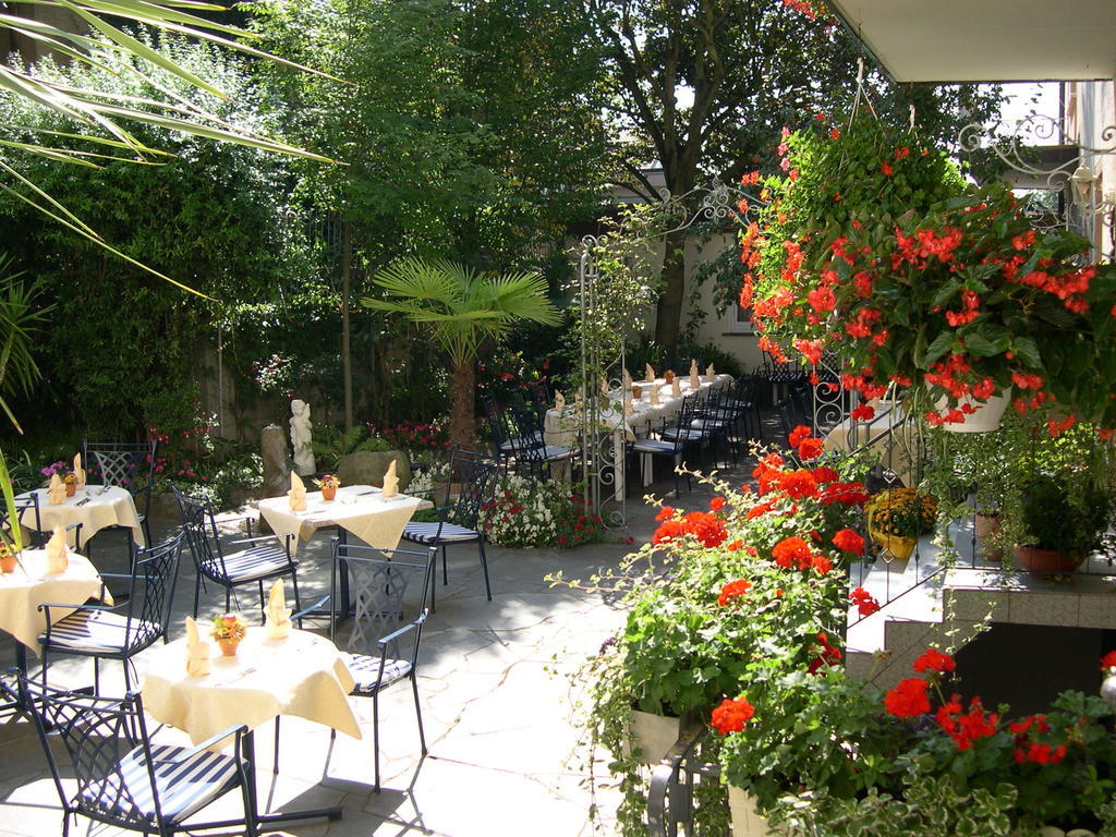 Hotel Anika Neuenburg am Rhein Extérieur photo