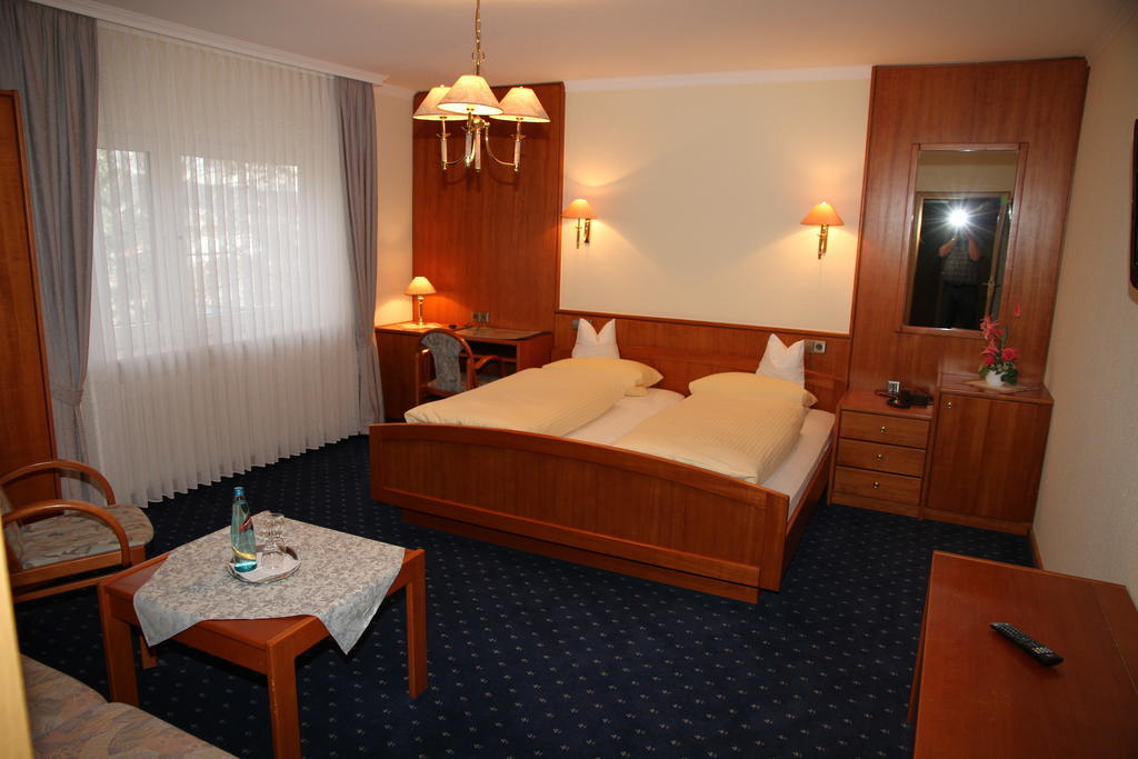 Hotel Anika Neuenburg am Rhein Chambre photo