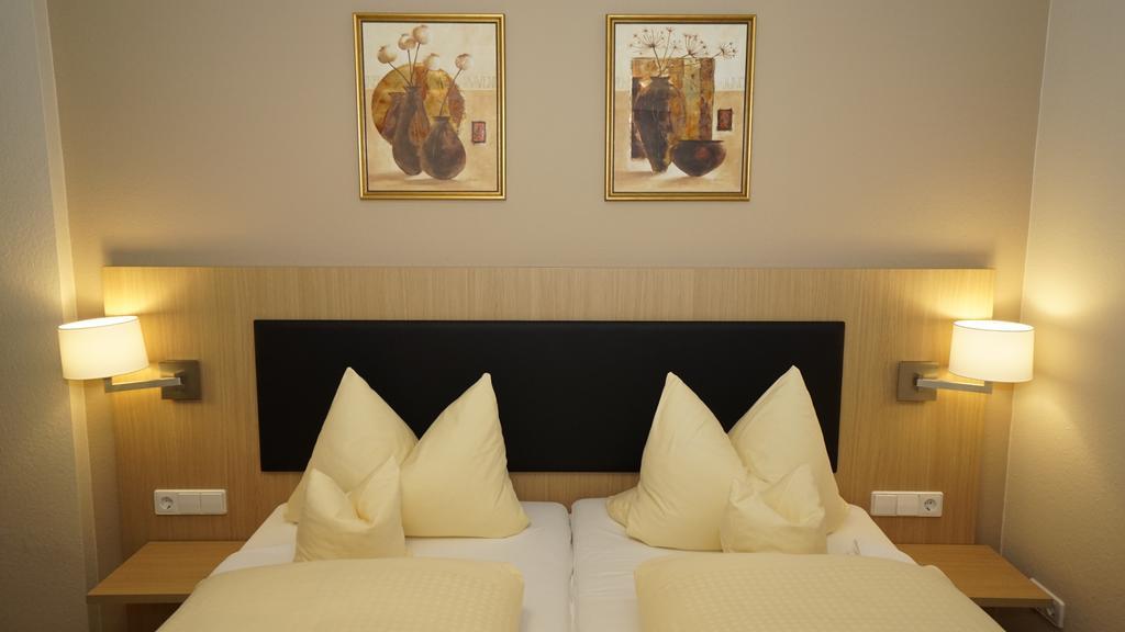 Hotel Anika Neuenburg am Rhein Extérieur photo