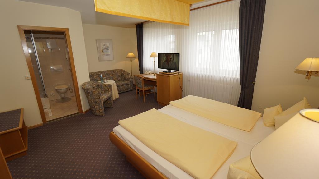 Hotel Anika Neuenburg am Rhein Extérieur photo